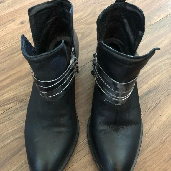 DIBA Skyler Booties - good condition with LOTS of wear left! - Picture 3 of 9